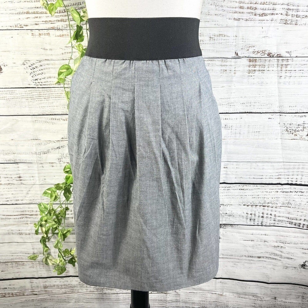 Alfani Skirt size Medium Blue Chambray Straight Knee Preppy Slim Casual Pockets